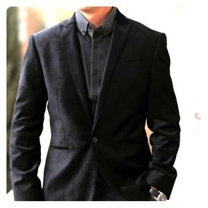 Chic men's jacket.